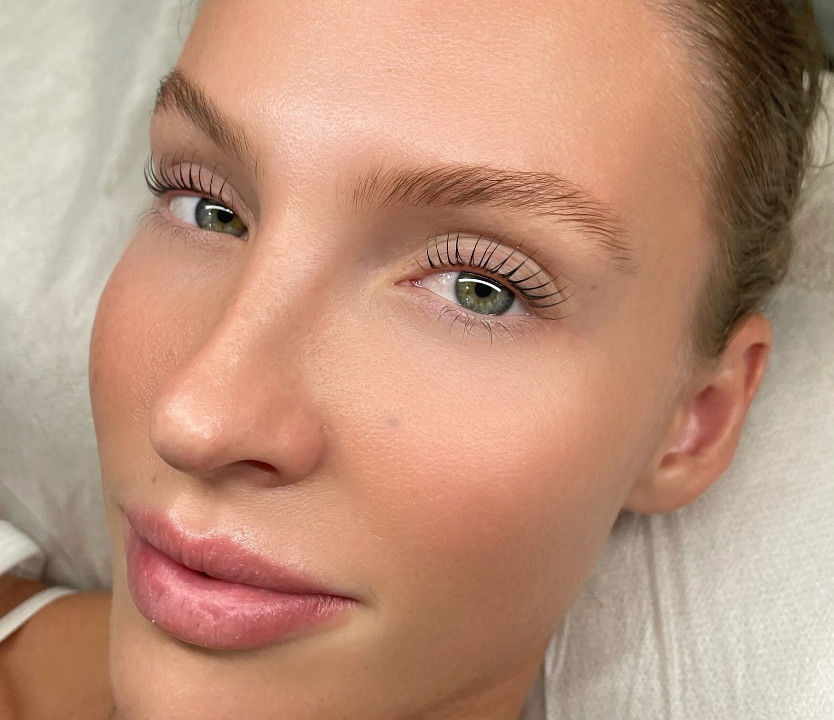 Beautiful natural lash result by KOI Beauty